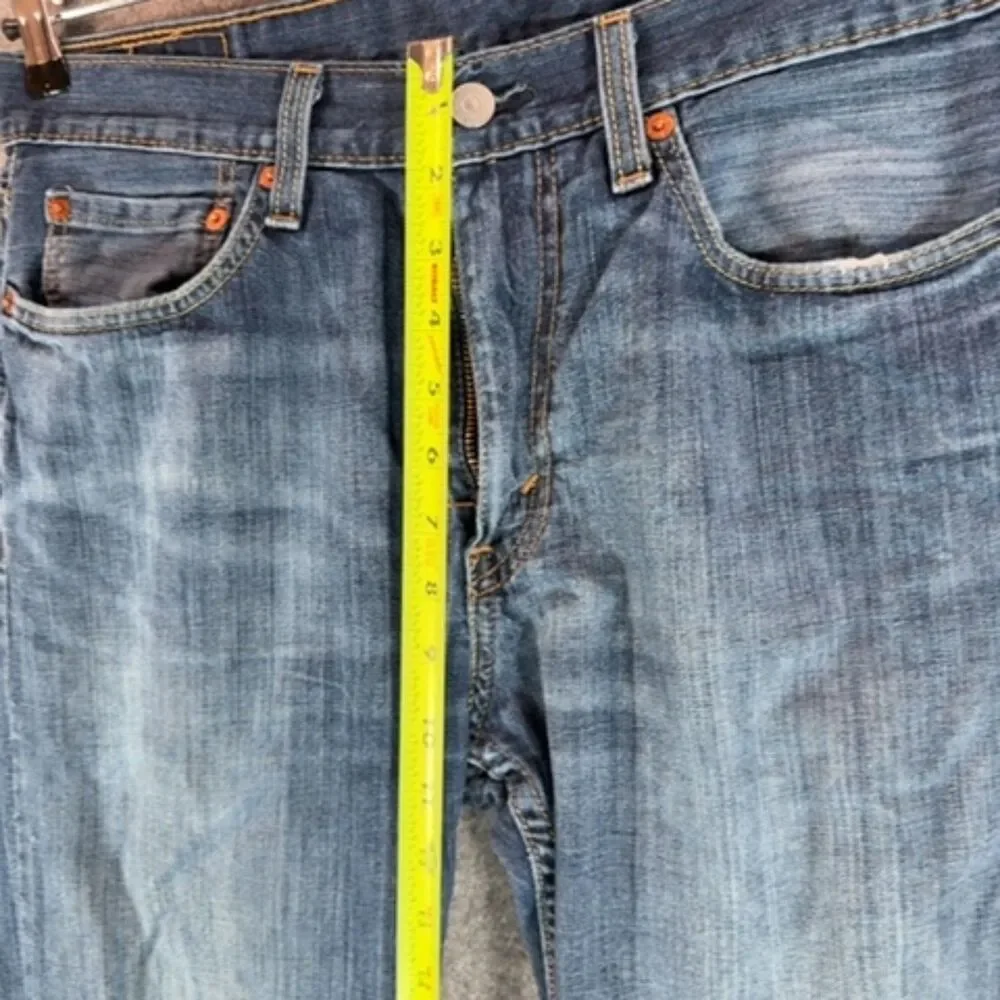 Levis note missing